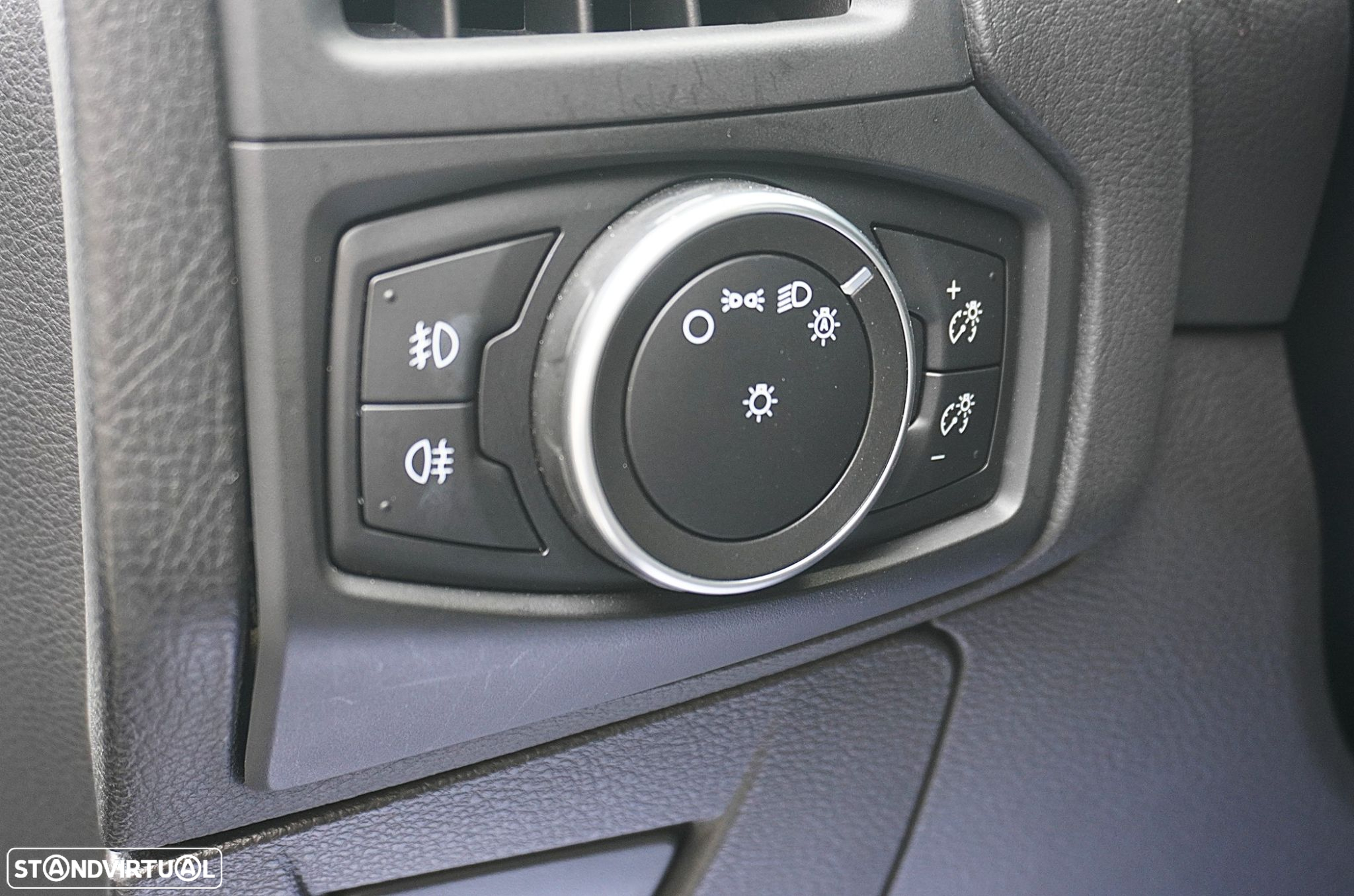 Ford Focus 1.5 TDCi Titanium - 26