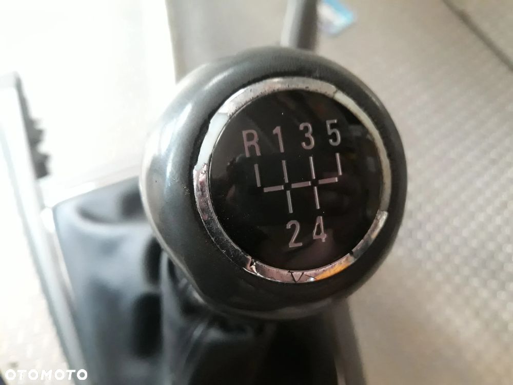 LEWAREK ZMIANY BIEGÓW OPEL ASTRA H III GTC 1,6 16V 5-BIEGÓW - 2