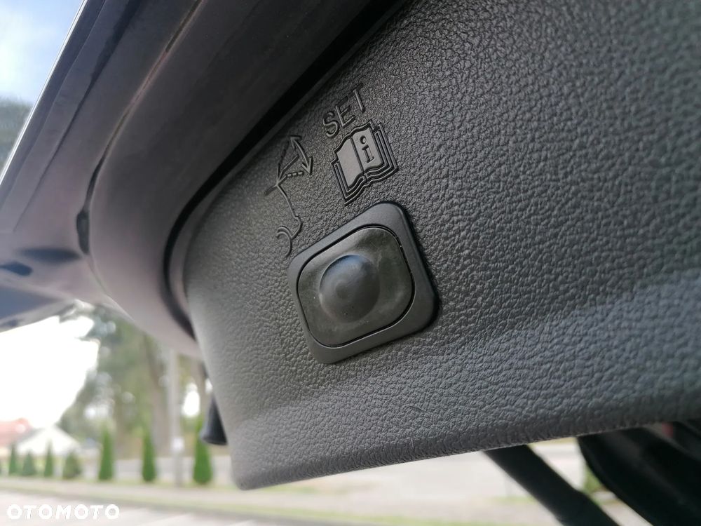 Ford Kuga 2.0 TDCi Titanium - 33