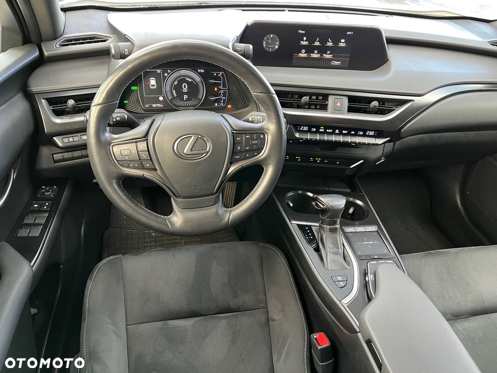 Lexus UX - 20