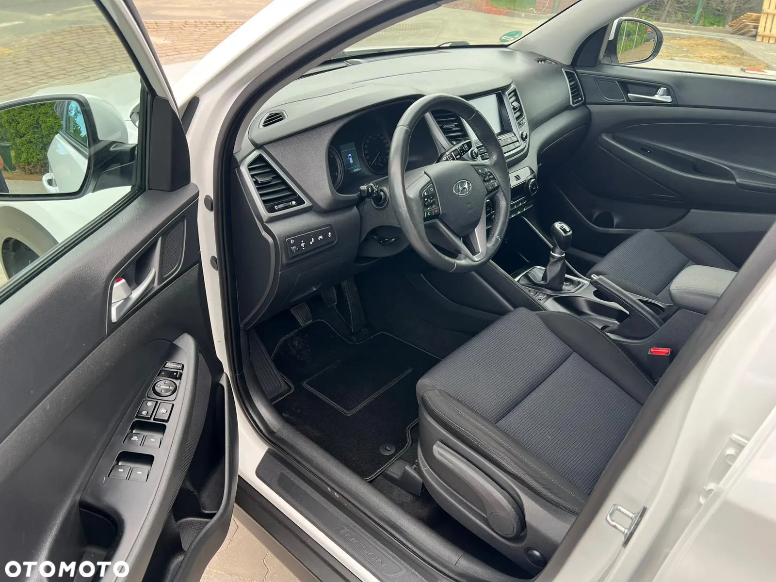 Hyundai Tucson 1.6 GDi 2WD Trend - 9