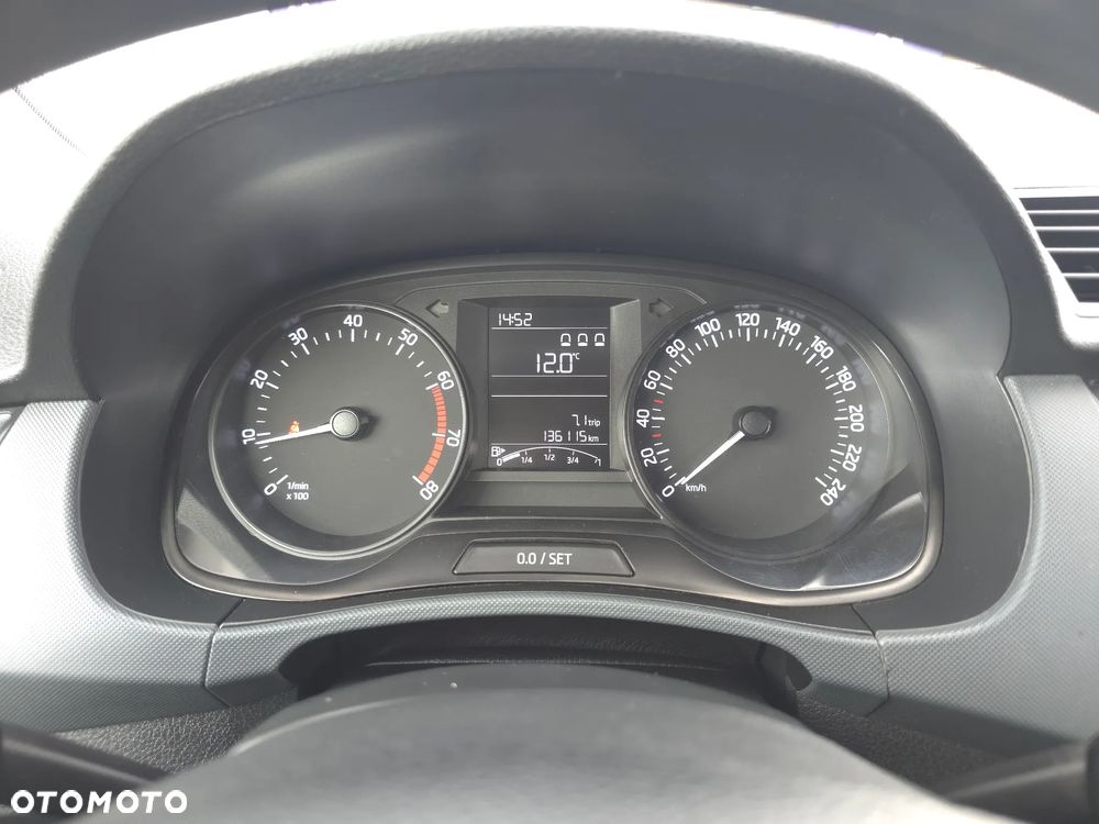 Skoda Fabia - 23