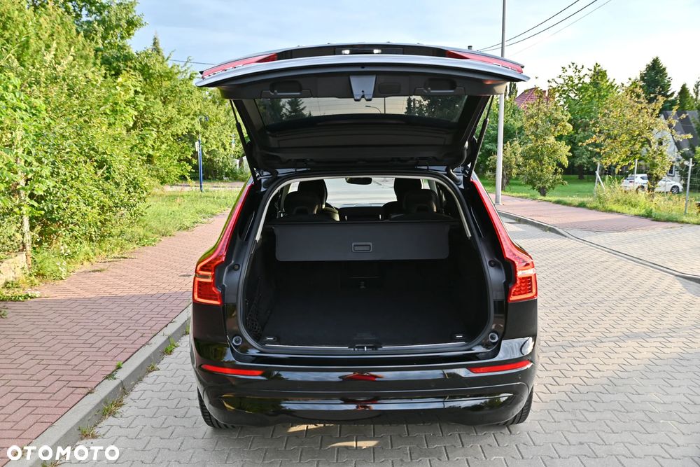 Volvo XC 60 B4 D AWD Geartronic Momentum Pro - 10