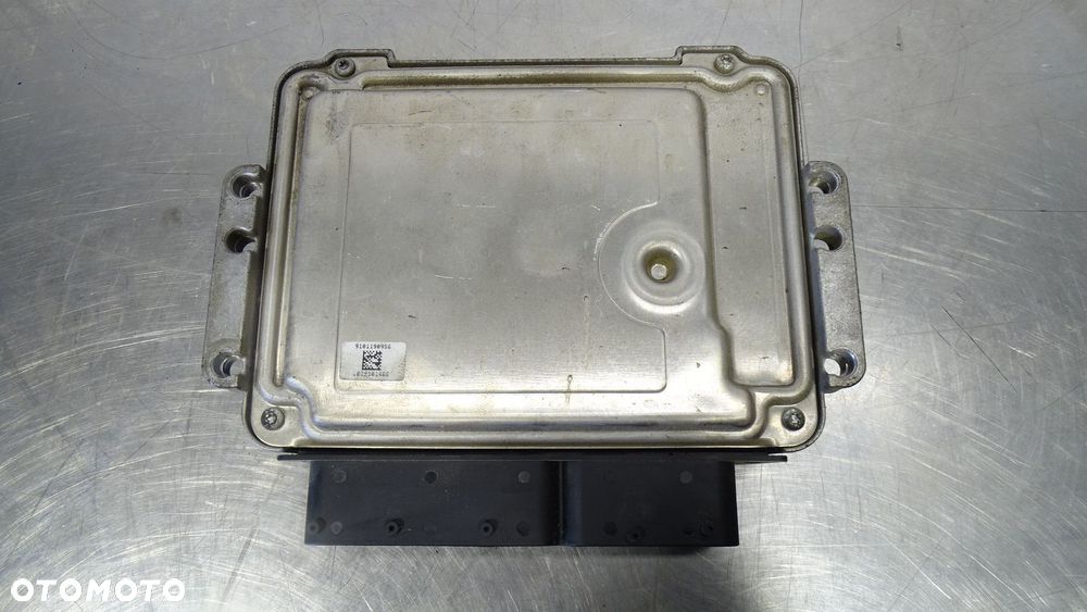 KOMPUTER SILNIKA HYUNDAI I30 1.6CRDI 39105-2A710 - 4