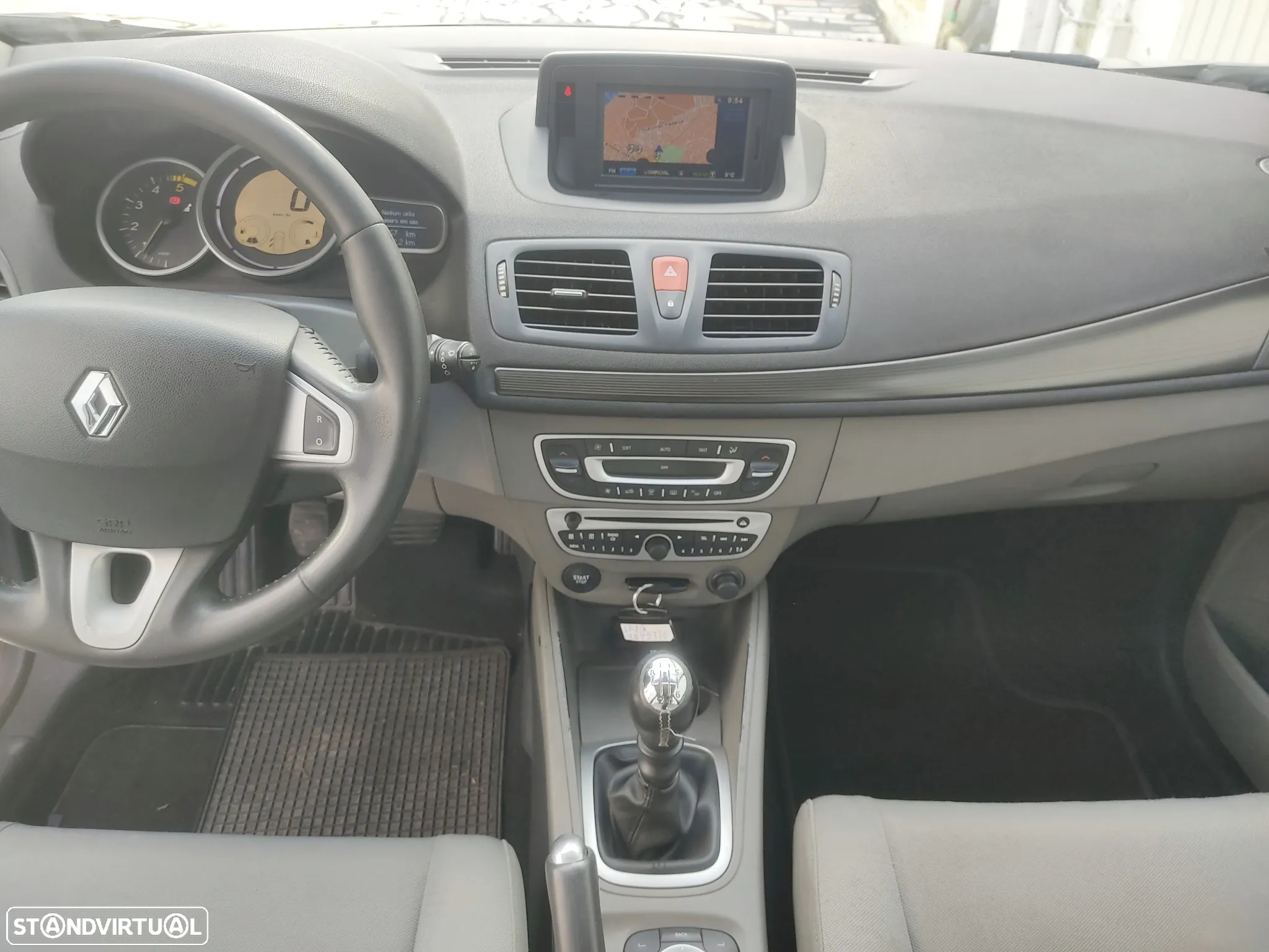 Renault Mégane Sport Tourer - 9