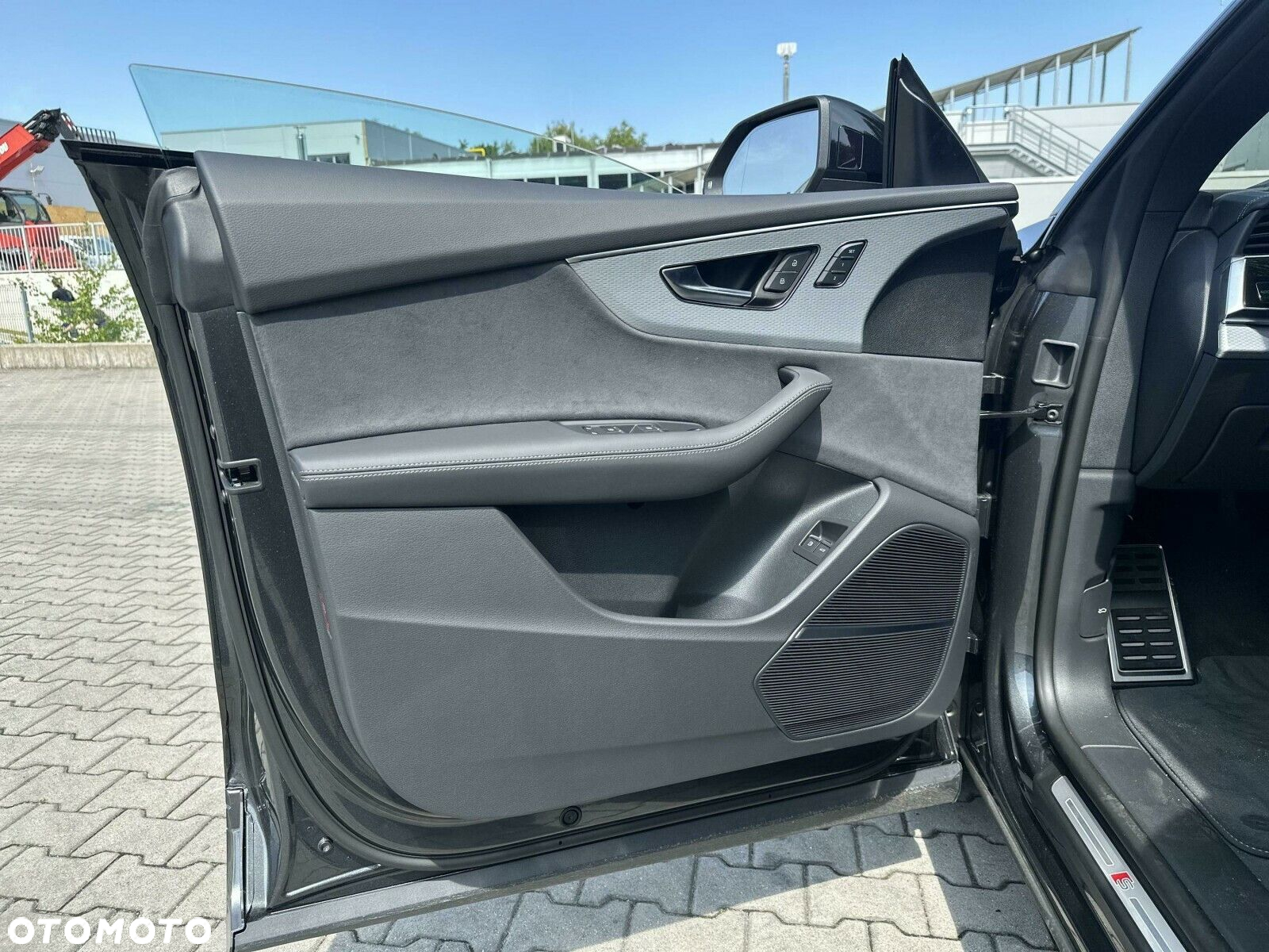 Audi Q8 - 14