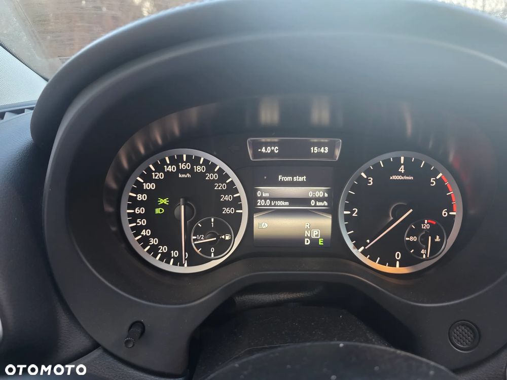 Infiniti Q30 2.2d DCT AWD City Black Edition - 13