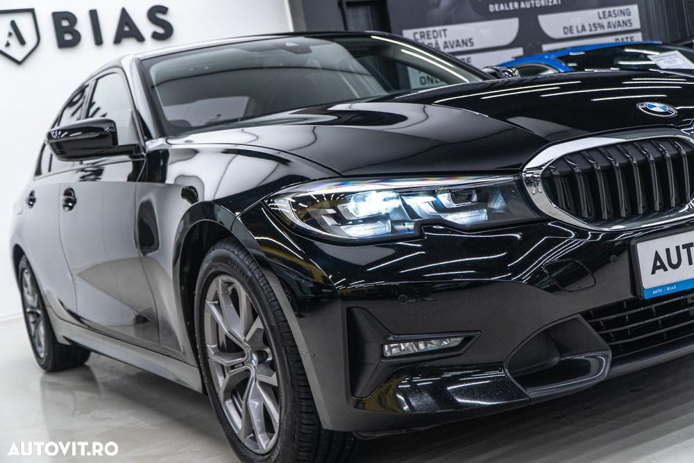 BMW Seria 3 318i Aut. Sport Line - 28