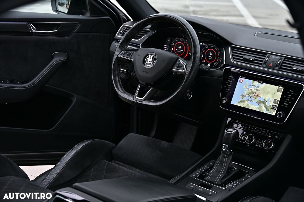 Skoda Superb 2.0 TDI DSG Sportline - 15