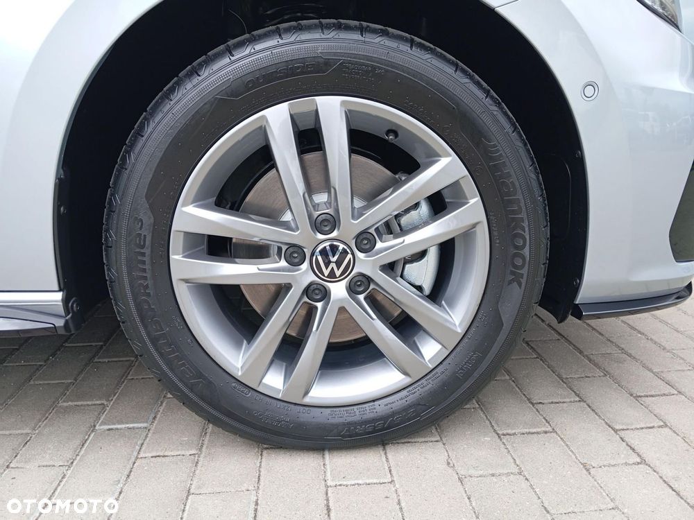 Volkswagen Touran - 19