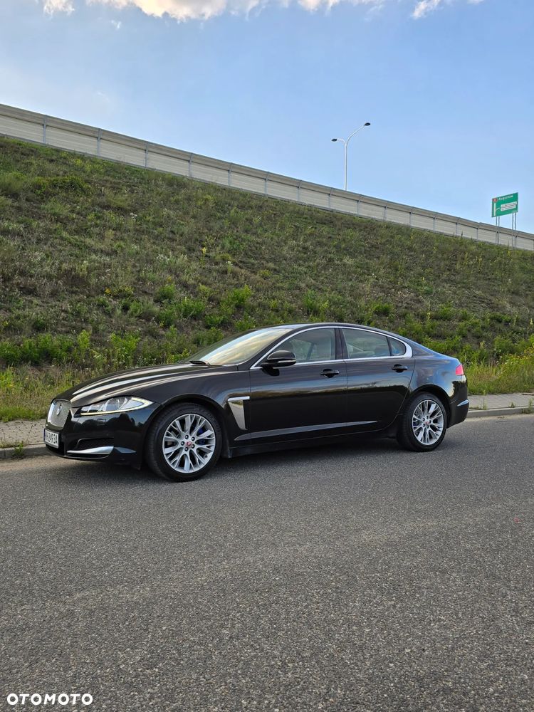 Jaguar XF 2.0 T Luxury - 3