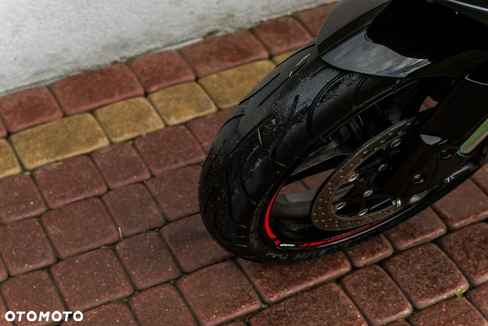 Suzuki GSX-R - 7
