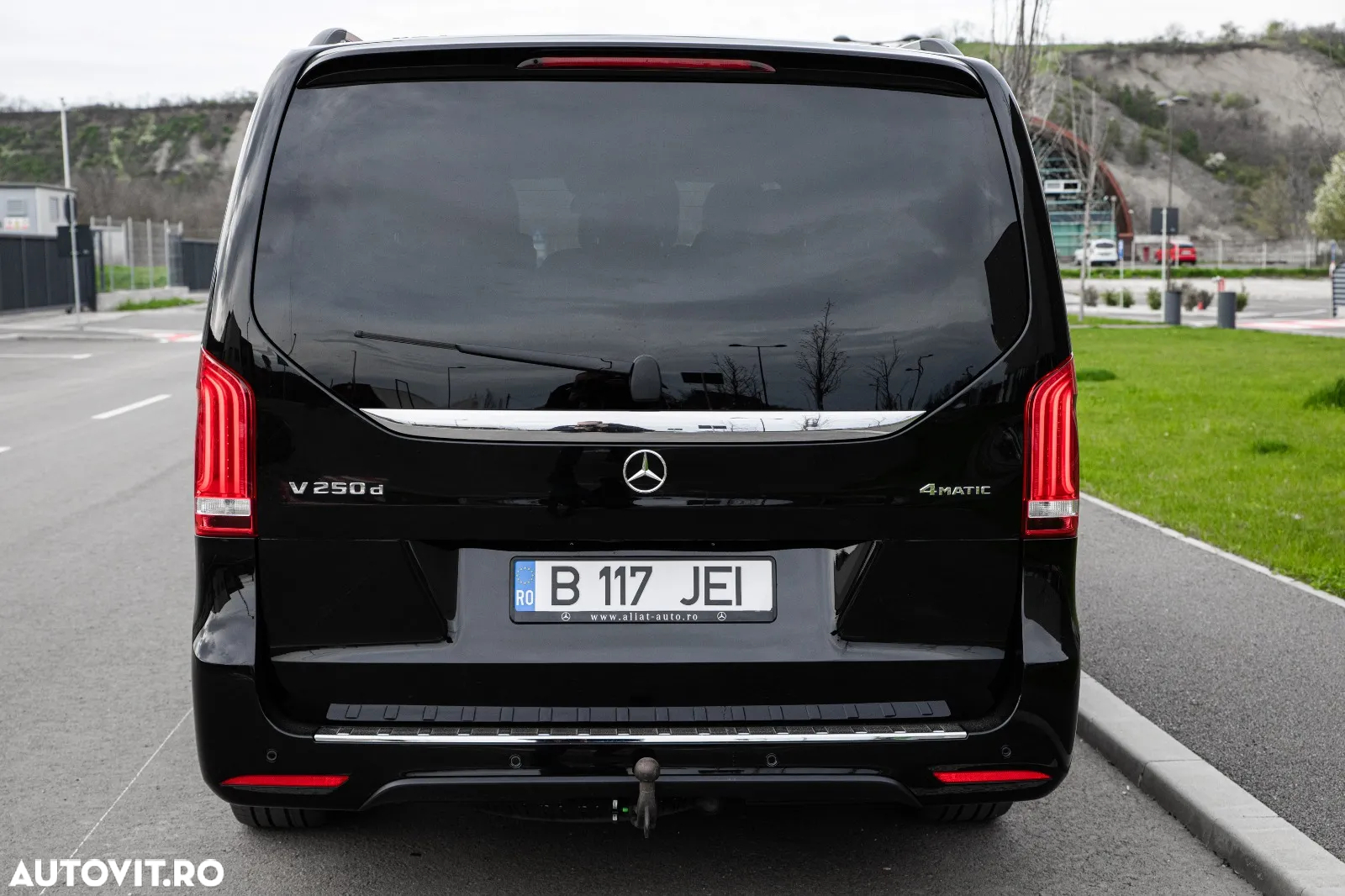 Mercedes-Benz V 250 (BlueTEC) d kompakt 4Matic 7G-TRONIC Avantgarde Edition - 8