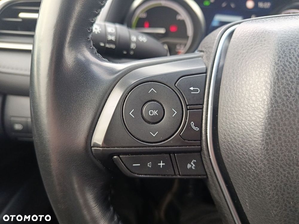 Toyota Camry 2.5 Hybrid Comfort CVT - 23