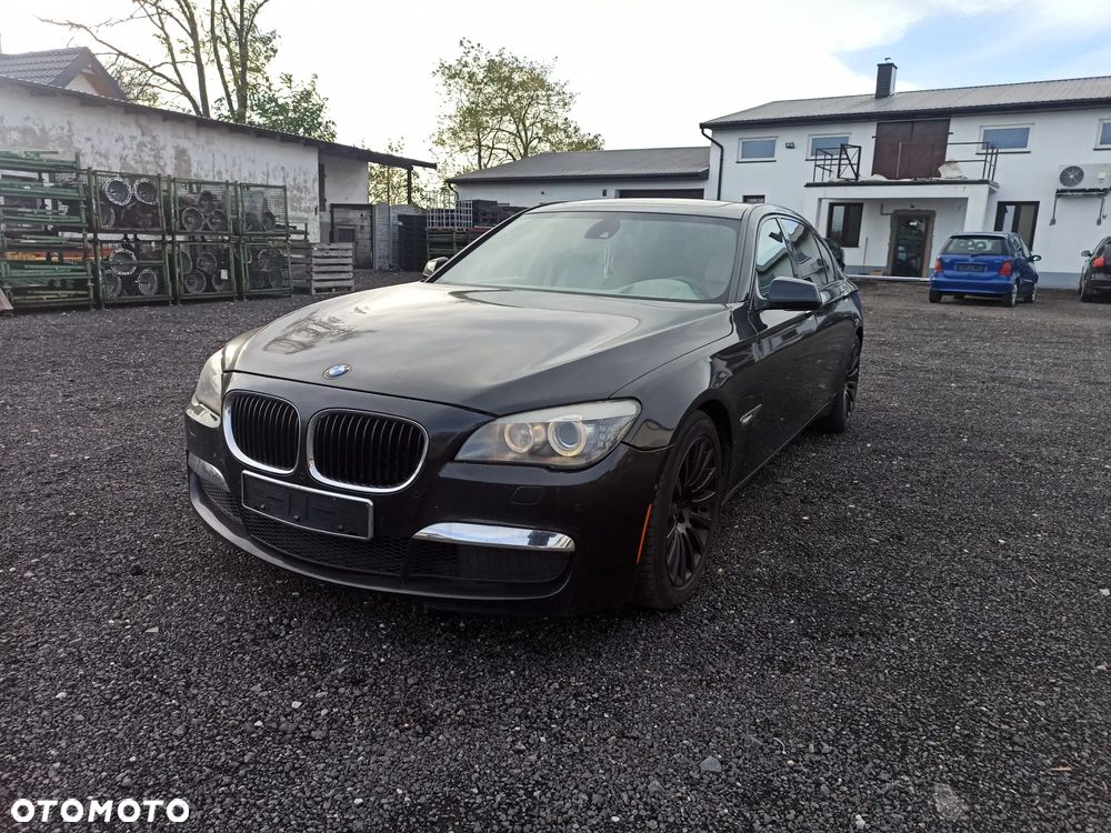 BMW Seria 7 750i L - 1