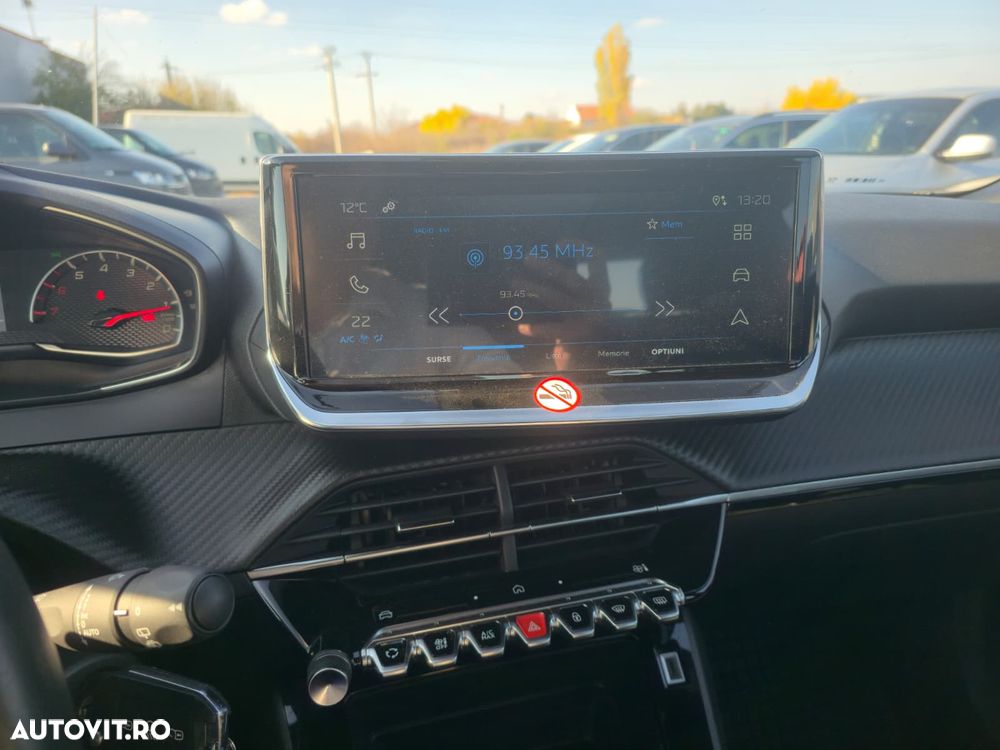 Peugeot 2008 1.2L PureTech 100 S&S BVM6 Allure - 8