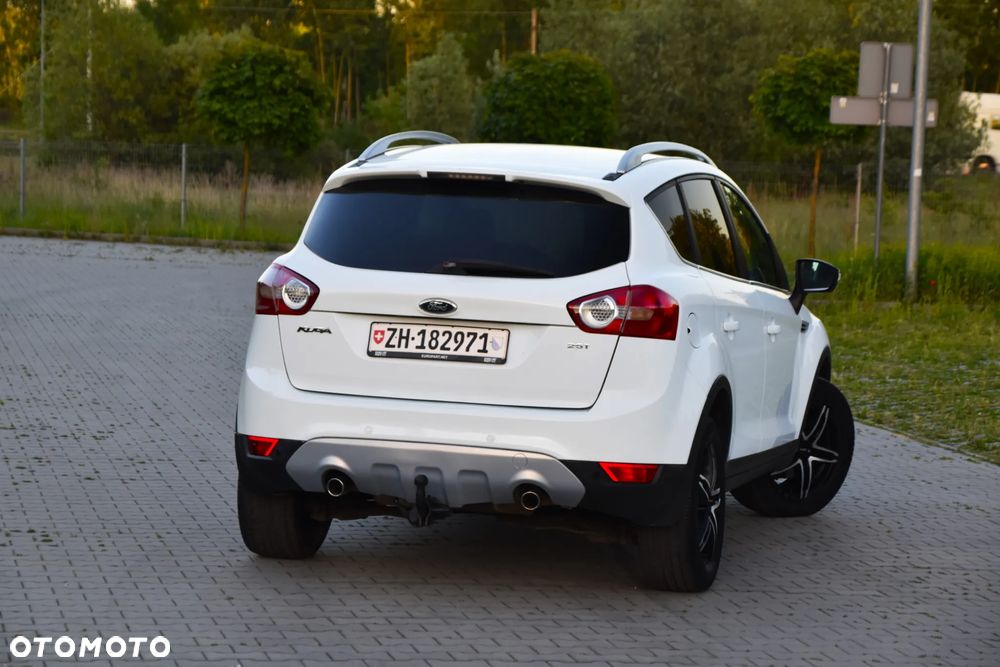Ford Kuga 2.5 4x4 White Magic - 29