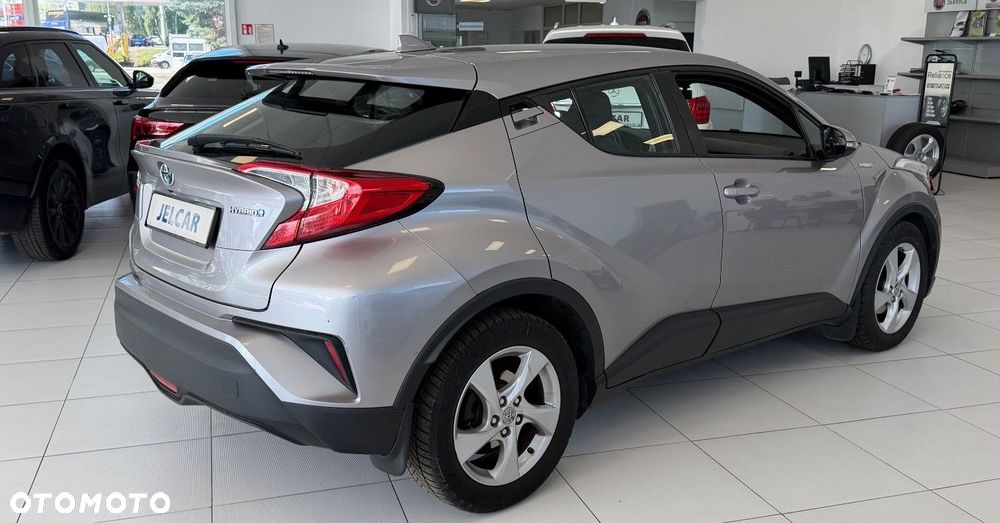 Toyota C-HR - 10