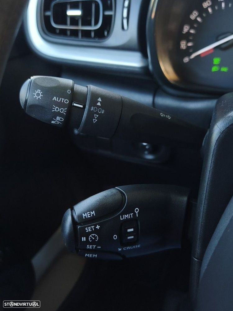 Citroën C3 1.2 PureTech Feel - 24