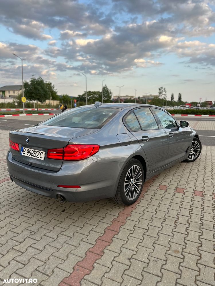 BMW Seria 5 520i AT - 3