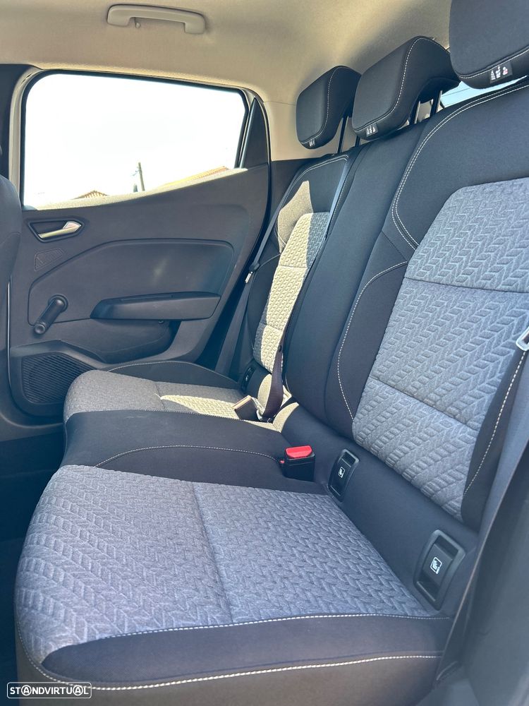 Renault Clio 1.0 TCe Limited Bi-Fuel - 11