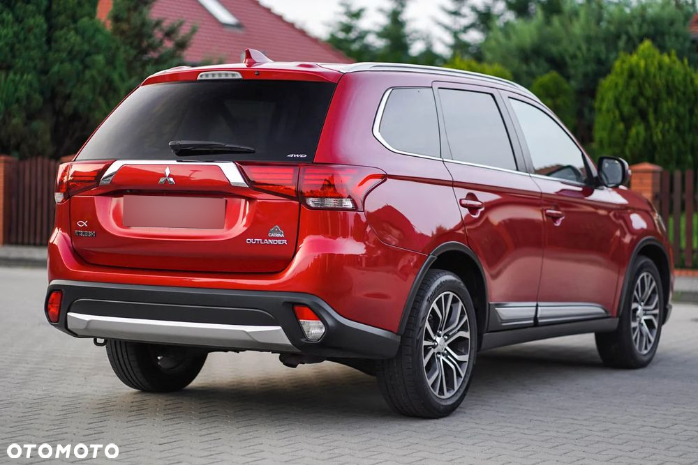 Mitsubishi Outlander 2.2 DI-D Intense + SDA 4WD - 10