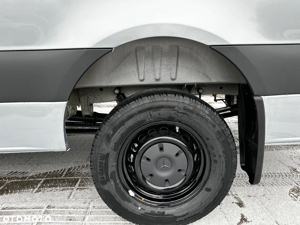 Mercedes-Benz Sprinter 319 CDI Furgon SELECT L3H2 - 9