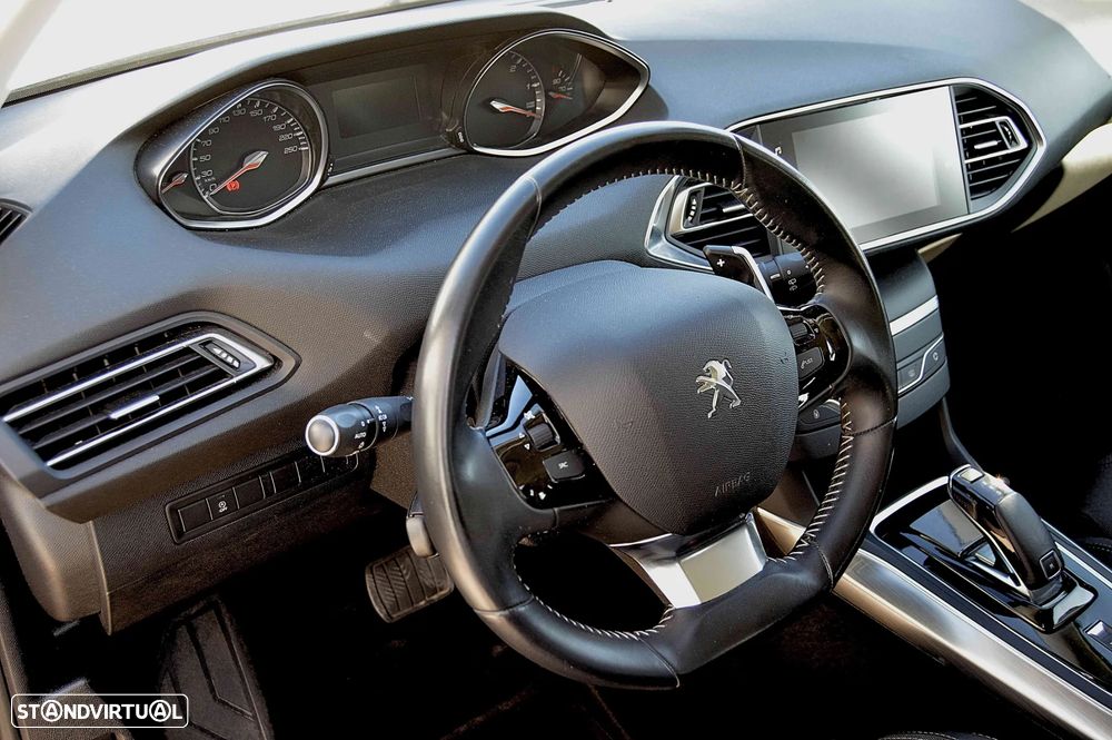 Peugeot 308 SW 1.5 BlueHDi Allure EAT8 - 13