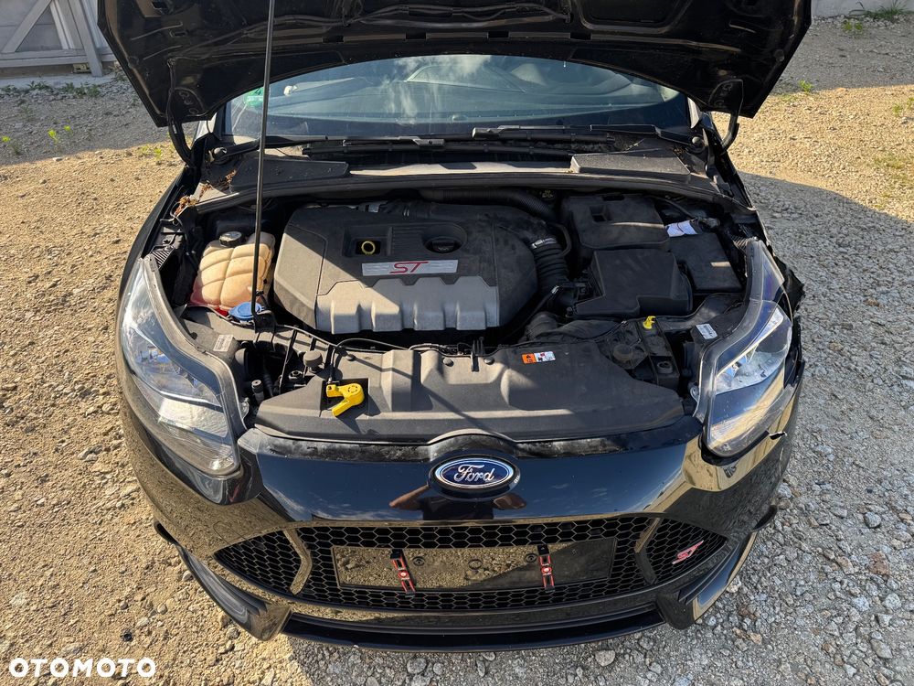 Ford Focus ST - 18