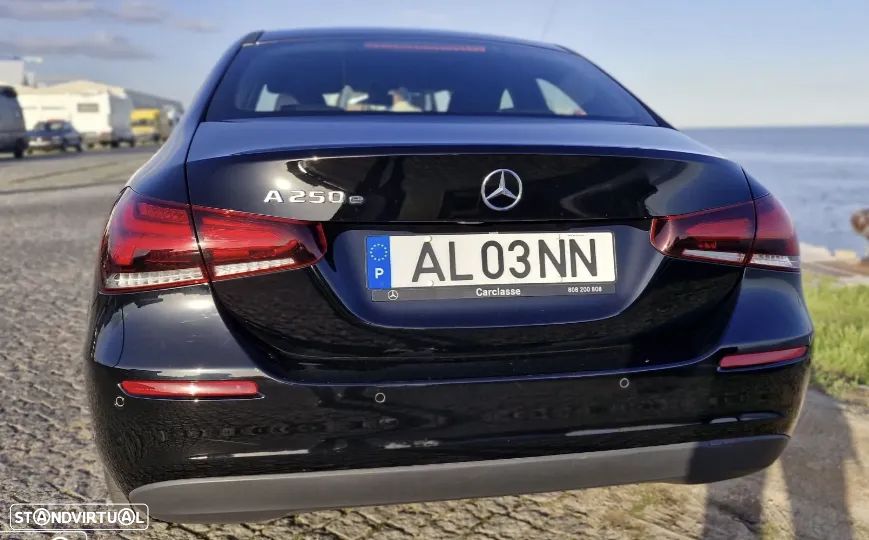 Mercedes-Benz A 250 Limousine e Style Plus - 4