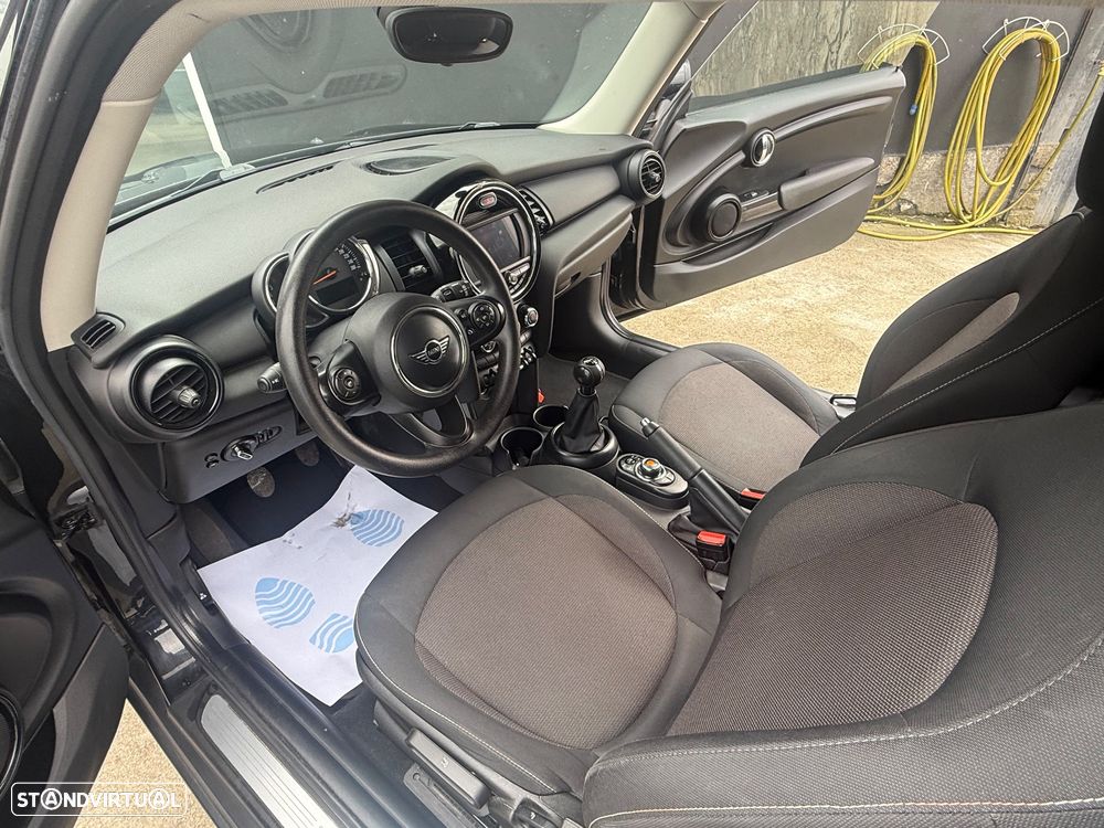 MINI 3 Portas Cooper D - 13