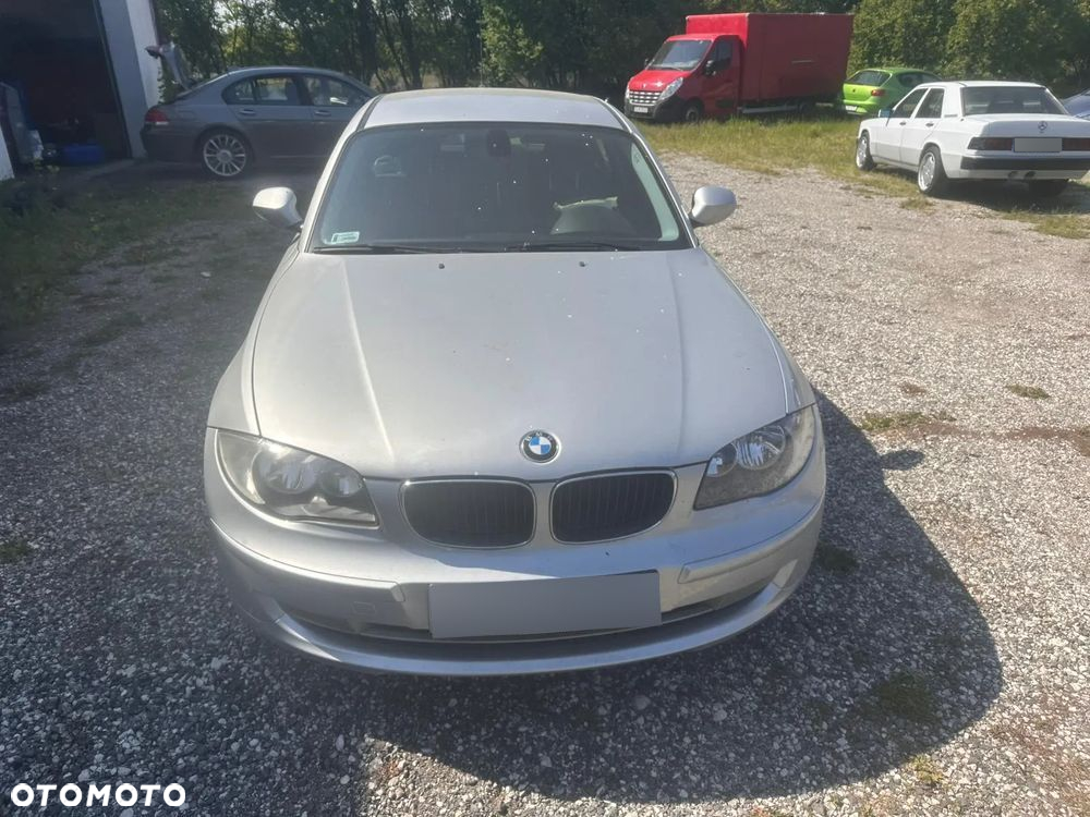 BMW Seria 1 118i - 3