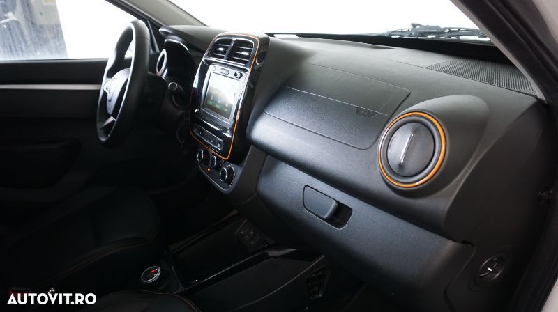 Dacia Spring Expression - 12