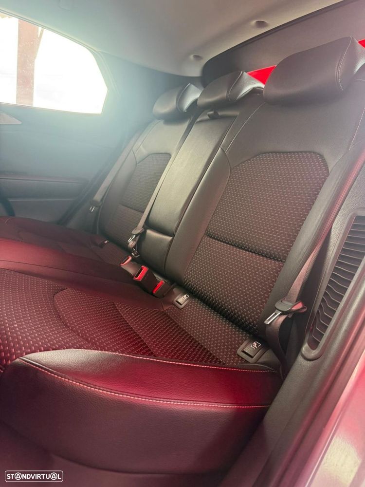 Kia XCeed 1.6 GDi PHEV Tech - 7