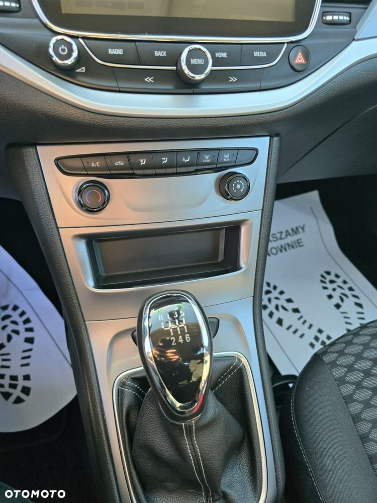 Opel Astra - 16