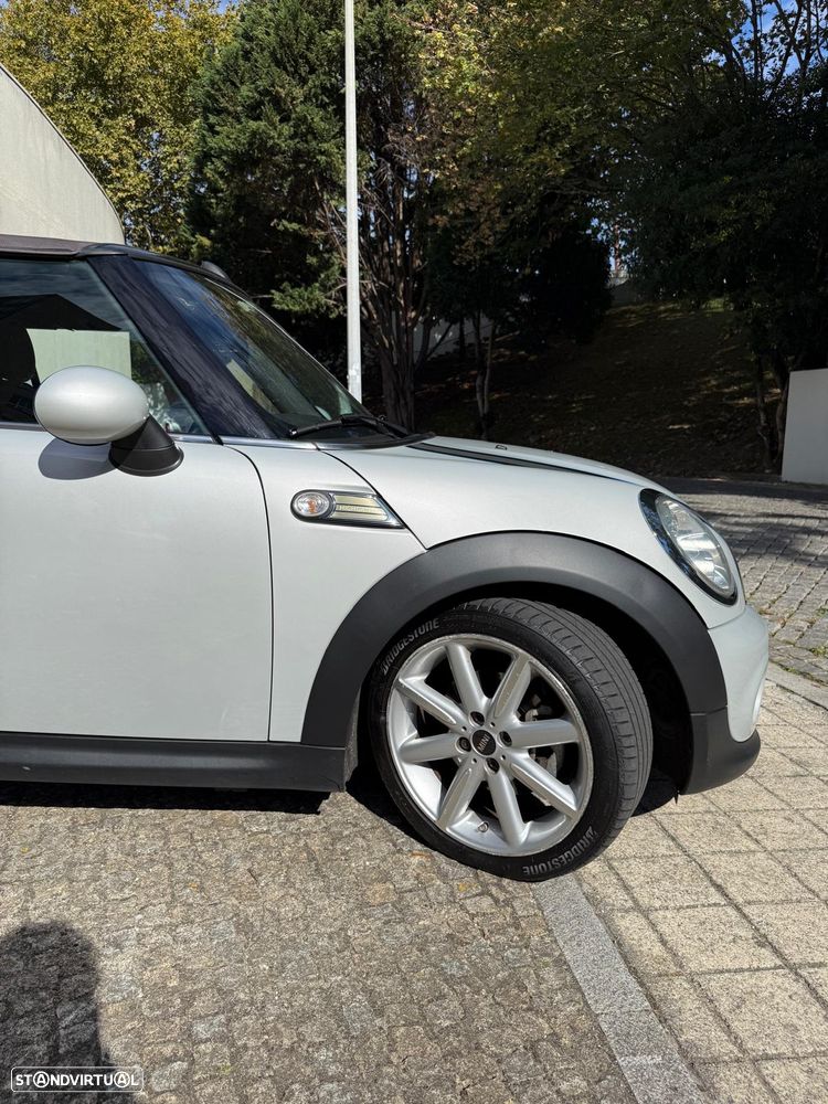 MINI Cabrio Cooper D - 14