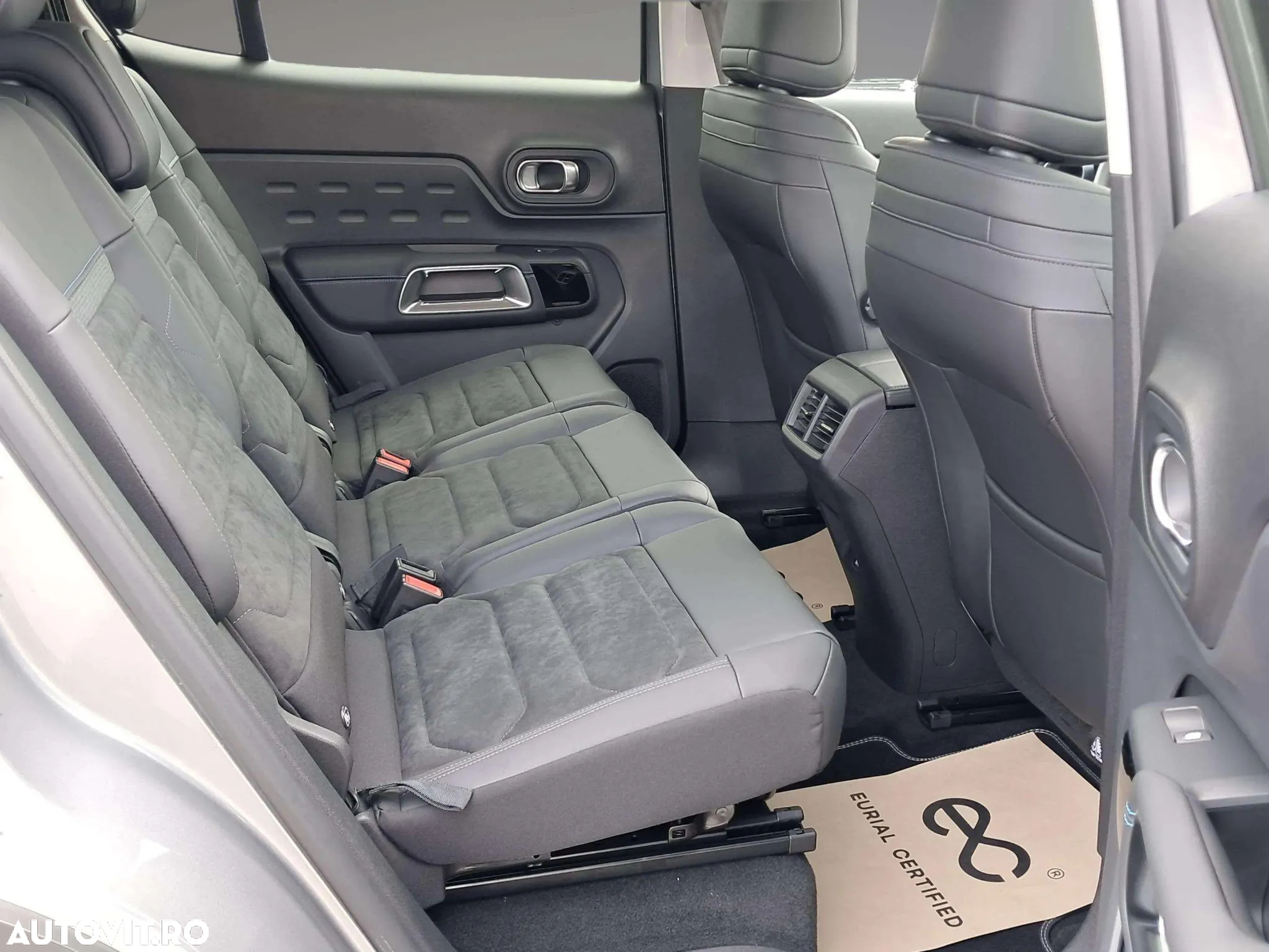 Citroën C5 Aircross 1.2 PureTech S&S EAT8 Shine - 8