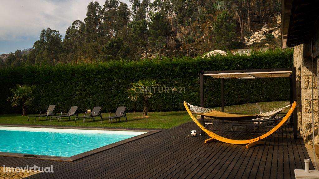 Propriedade em Pedra Térrea com Piscina, sala Jogos, campo futebol - Grande imagem: 5/49