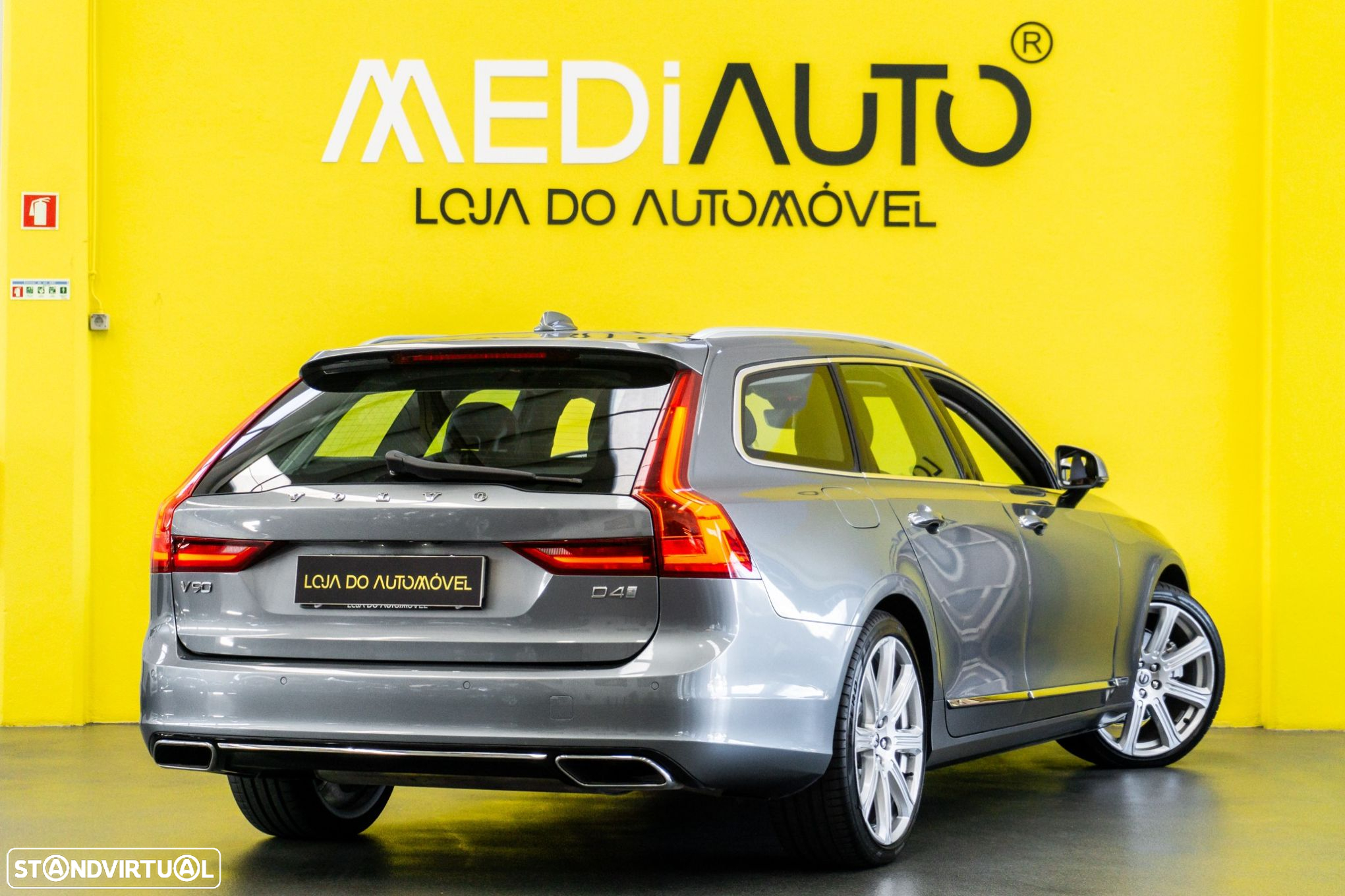 Volvo V90 2.0 D4 Inscription Geartronic - 8