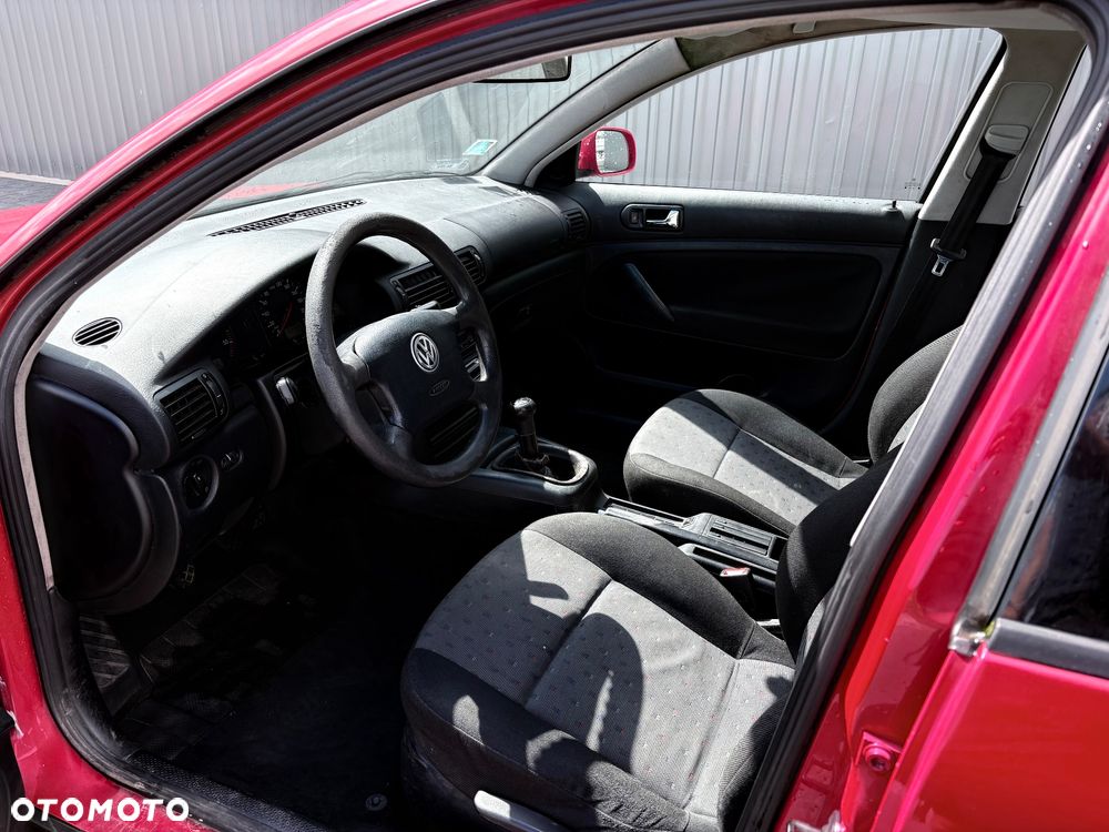 Volkswagen Passat - 12