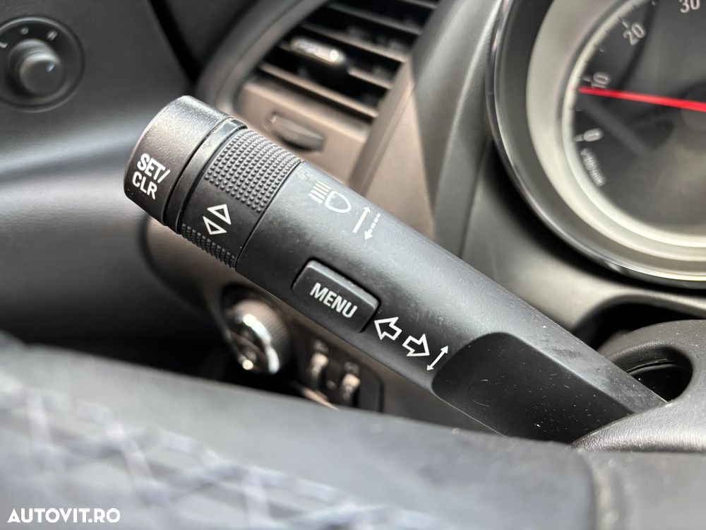 Opel Astra 1.6 TWINPORT ECOTEC Active - 20