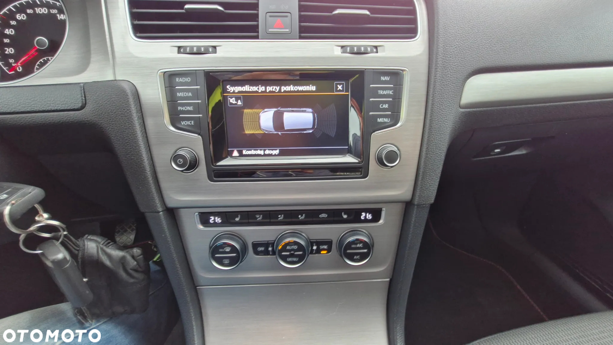 Volkswagen Golf VII 1.2 TSI BMT Trendline Perfectline - 19