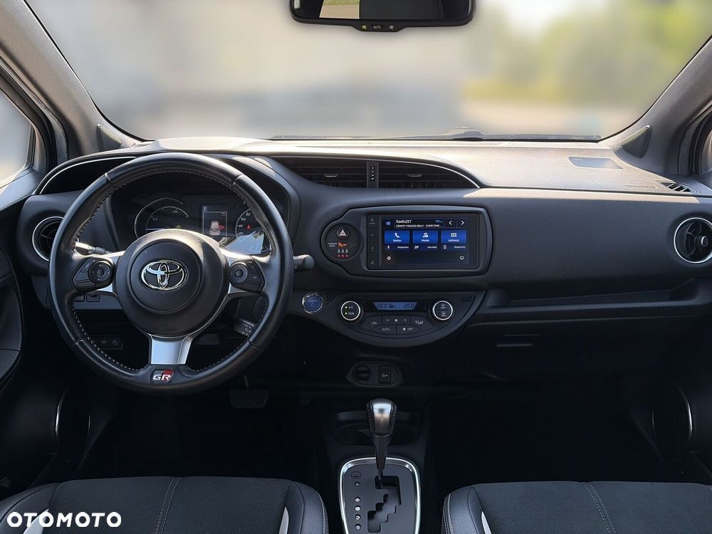Toyota Yaris - 4