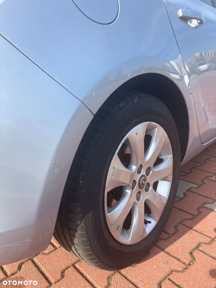 Opel Astra - 12