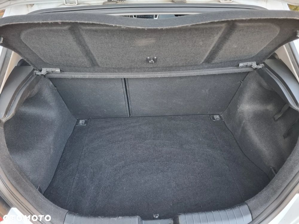 Kia ProCeed 1.4 CVVT Dream-Team Edition - 9