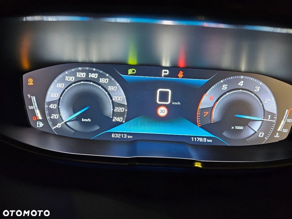 Peugeot 3008 1.2 PureTech Active Pack S&S EAT8 - 2