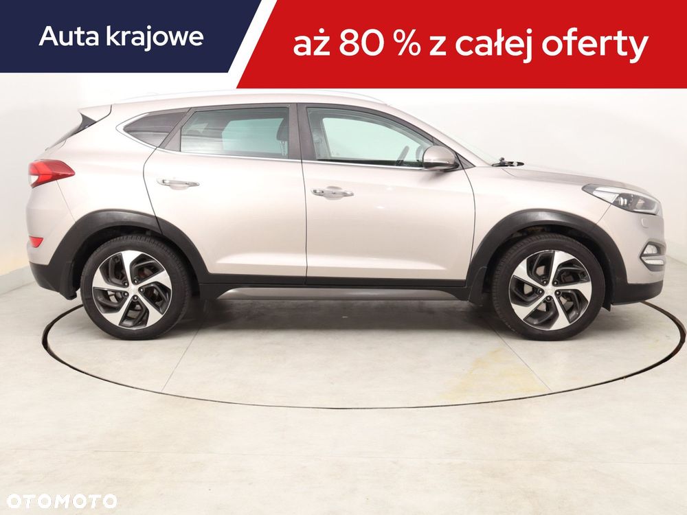 Hyundai Tucson - 8