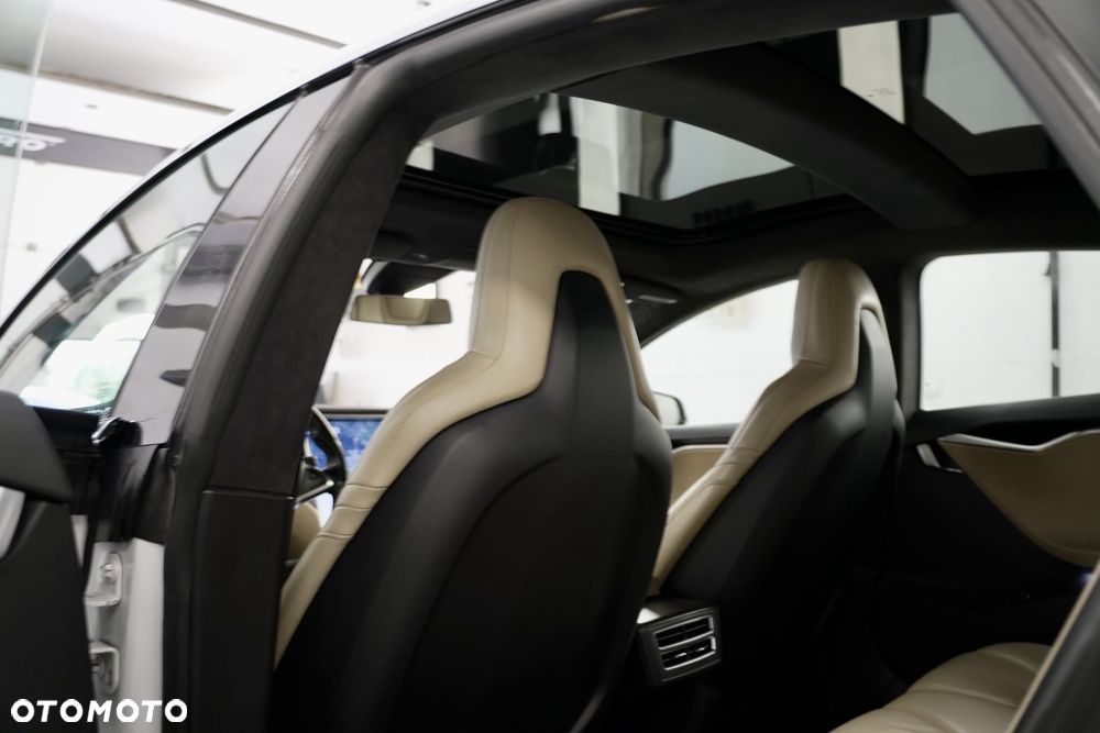 Tesla Model S Performance - 16