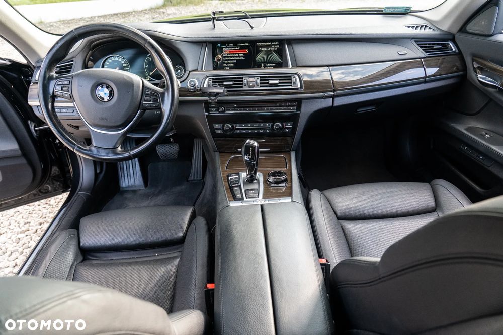 BMW Seria 7 730d xDrive - 18