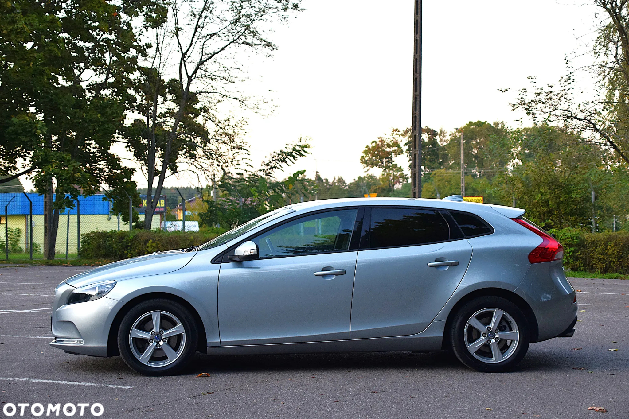 Volvo V40 T3 Momentum - 16